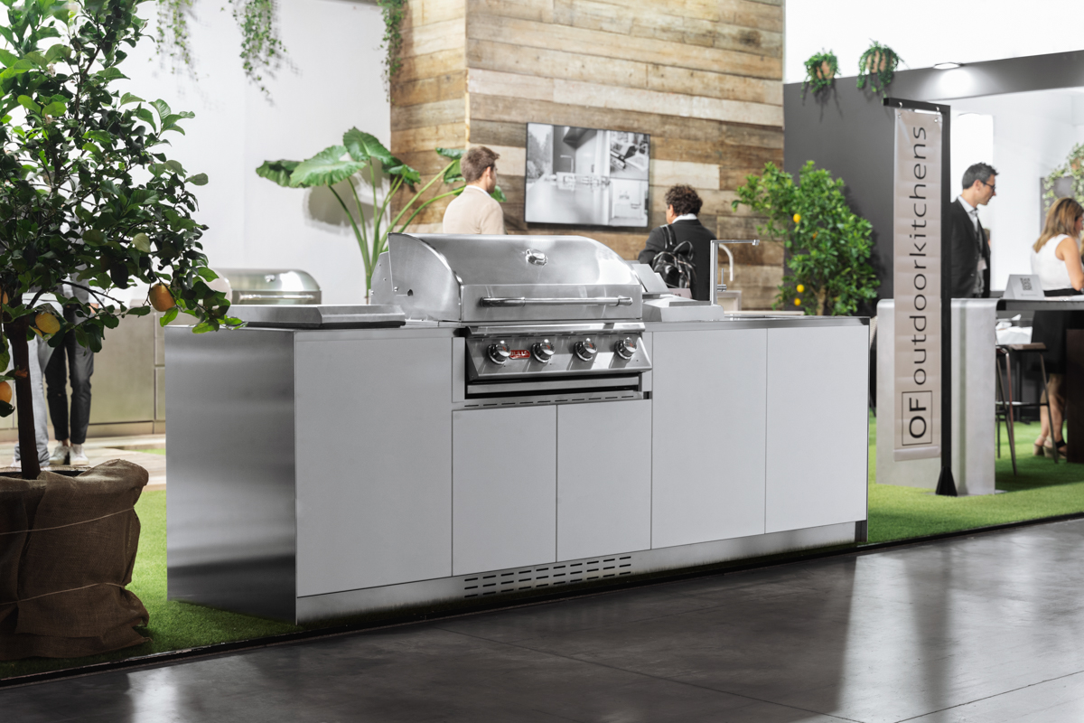 Salone-del-Mobile-2022-RAL-9010-1.jpg